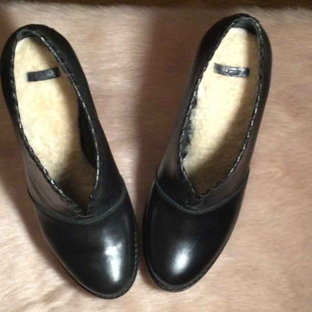 UGG Australia Black Pumps